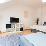Fullhouse - Halle - Ab7 - Center * Halle (Saale)