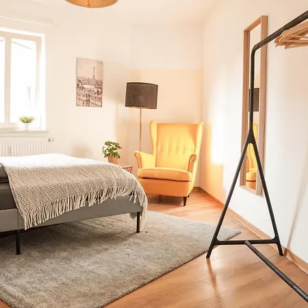 Fullhouse - Halle - Ab7 - Center Галль