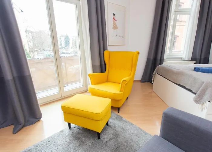 Fullhouse - Halle - Ab7 - Center * Halle (Saale)