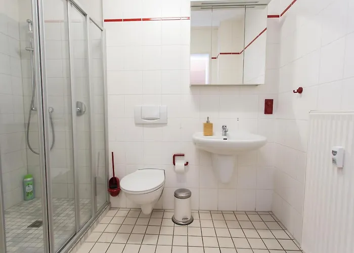 Fullhouse - Halle - Ab7 - Center *