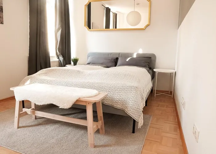 Fullhouse - Halle - Ab7 - Center