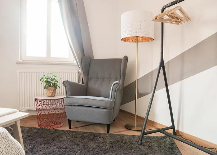 Fullhouse - Halle - Ab7 - Center